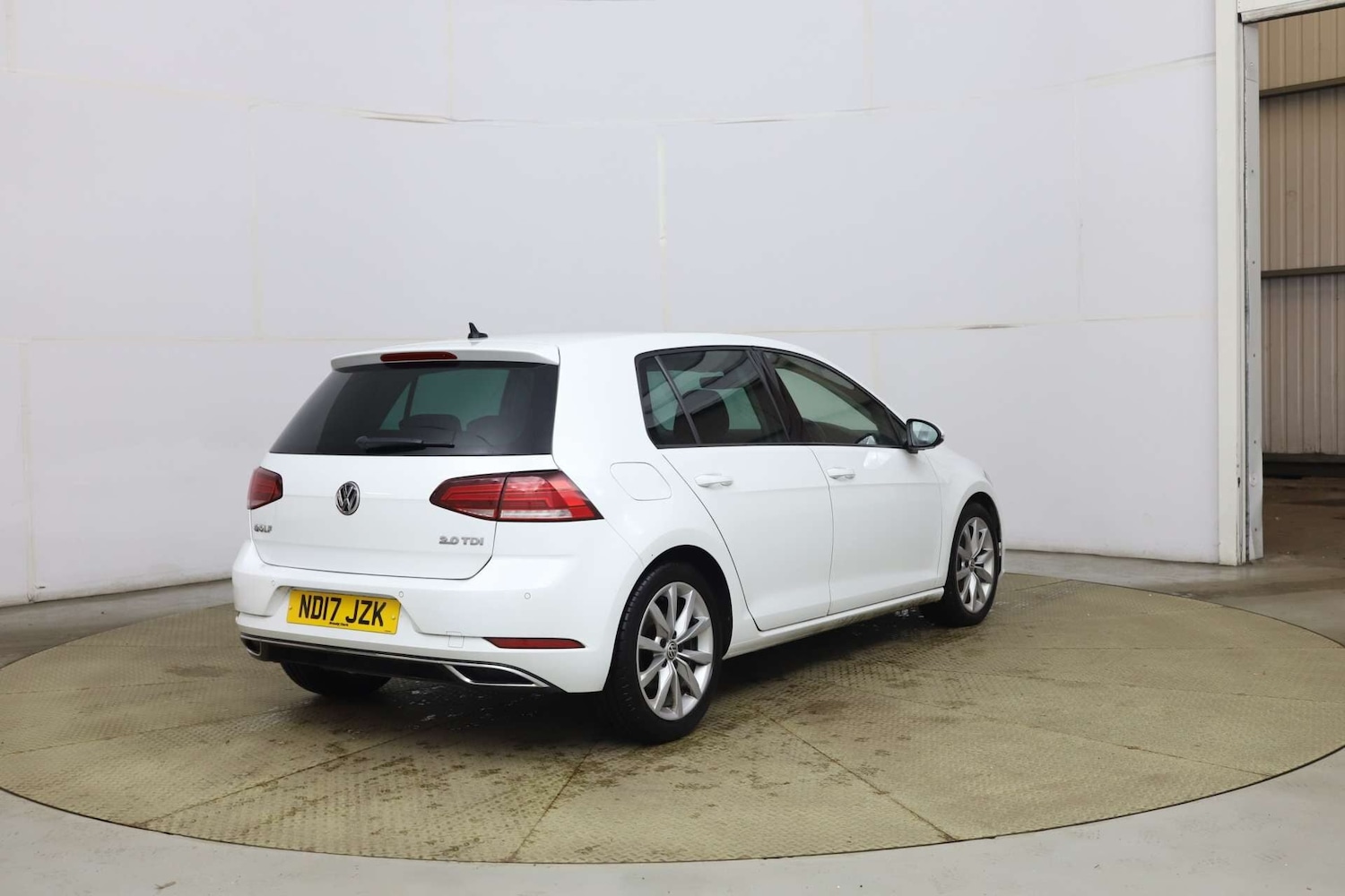 Used Volkswagen Golf 2017 for sale - 77431203: Photo 6