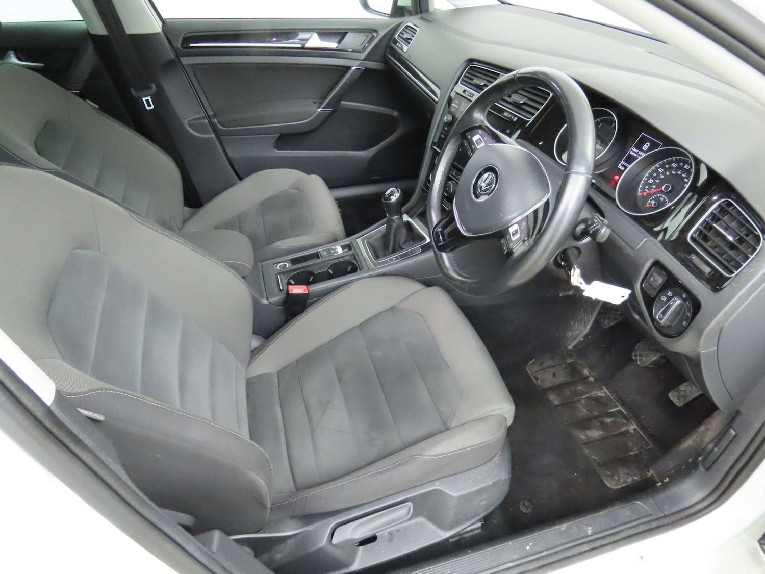 Used Volkswagen Golf 2017 for sale - 77431203: Photo 7