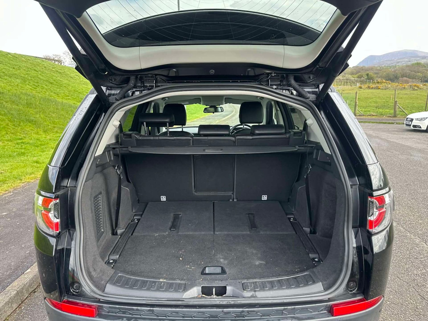 Used Land Rover Discovery Sport 2017 for sale - 78182655: Photo 17