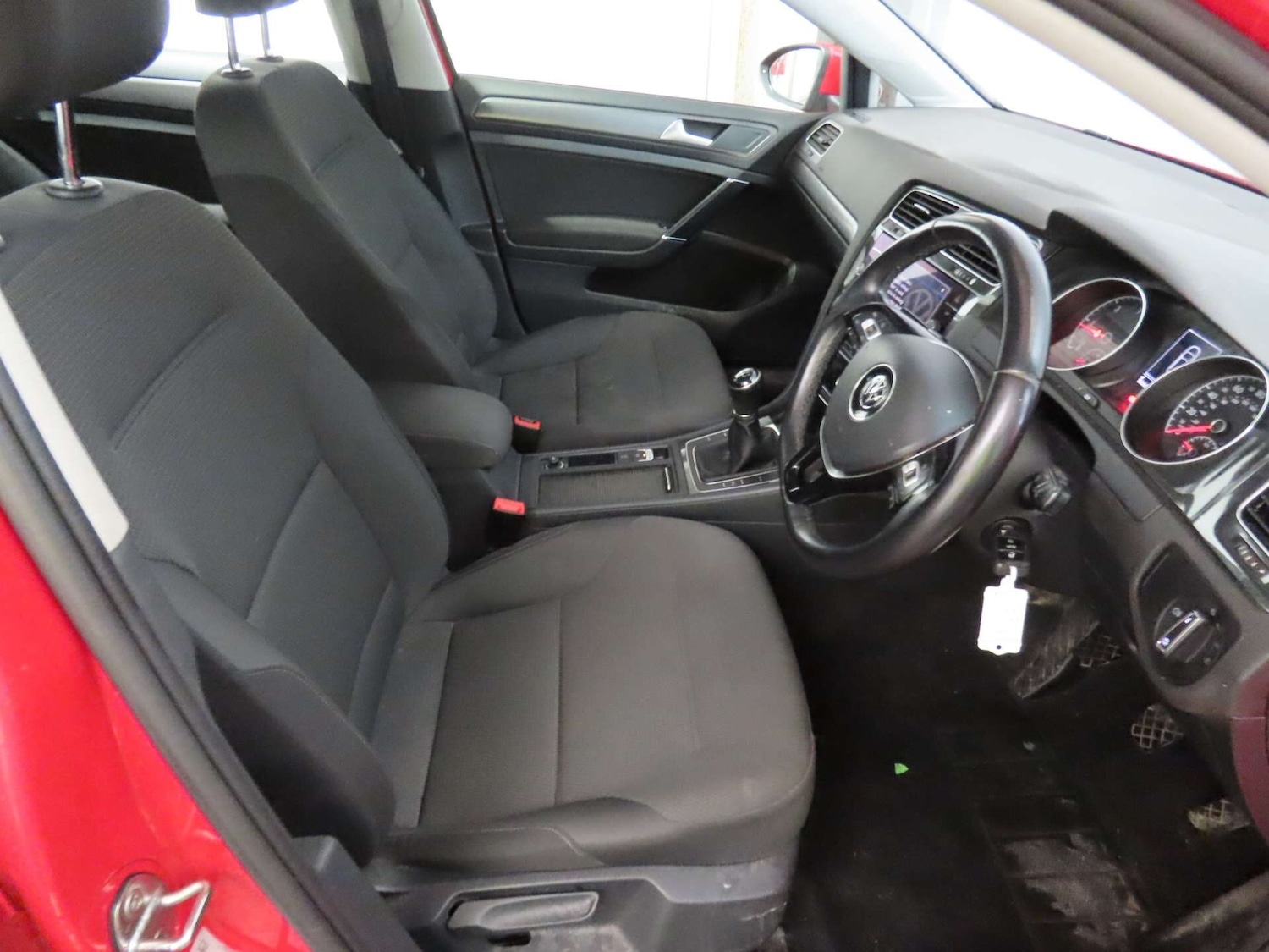 Used Volkswagen Golf 2017 for sale - 76961647: Photo 10