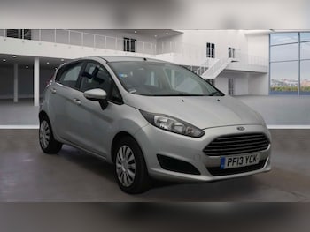 Used Ford Fiesta 2018 for sale - 77100140: Photo