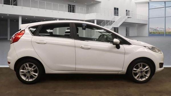 Used Ford Fiesta 2015 for sale - 76312214: Photo 5
