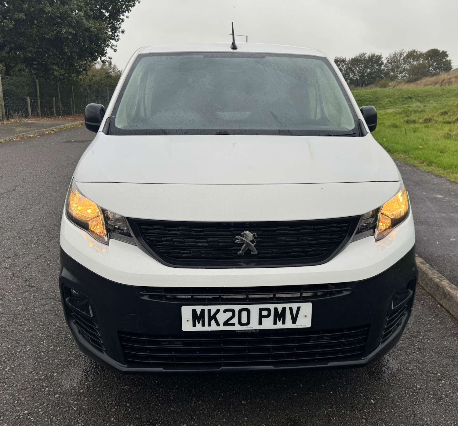 Used Peugeot Partner 2020 for sale - 76159763: Photo 2