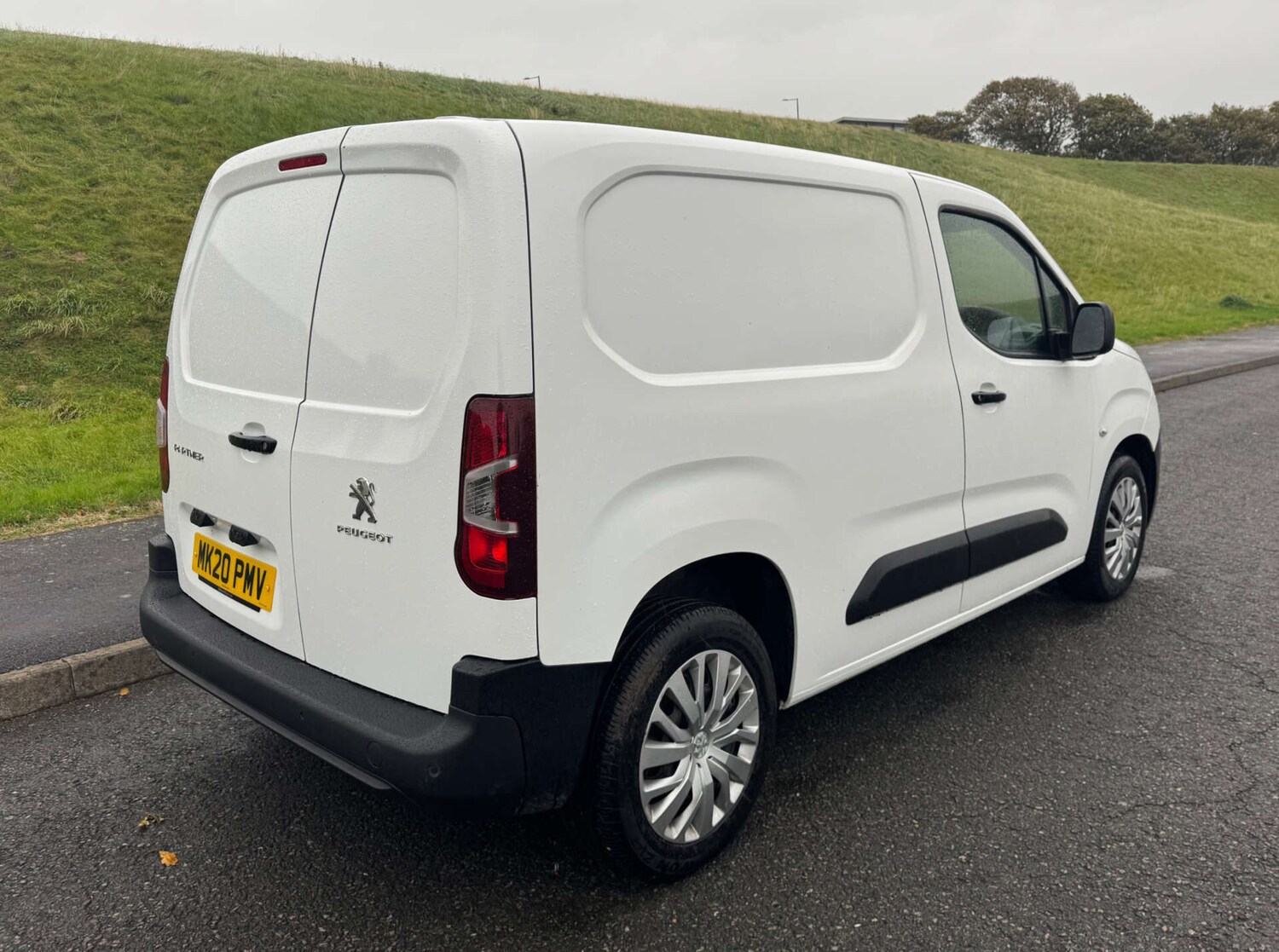 Used Peugeot Partner 2020 for sale - 76159763: Photo 4