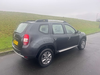 Used Dacia Duster 2016 for sale - 76961660: Photo