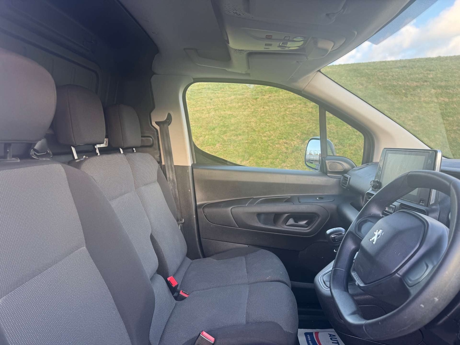 Used Peugeot Partner 2023 for sale - 77093821: Photo 7