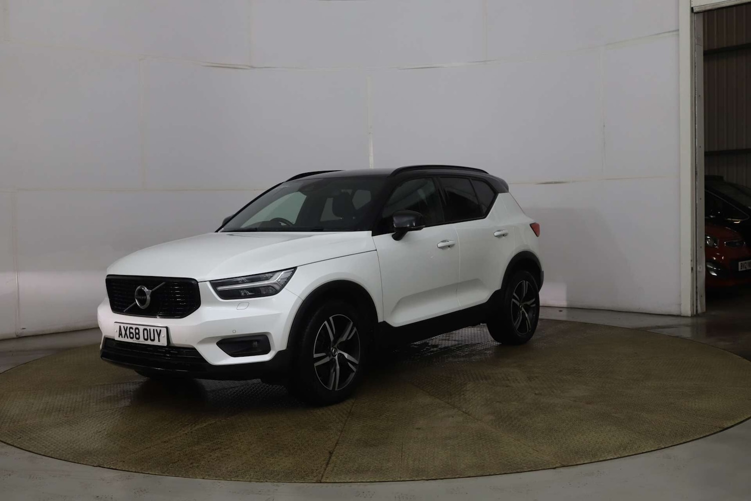 Used Volvo XC40 2018 for sale - 77459823: Photo 3