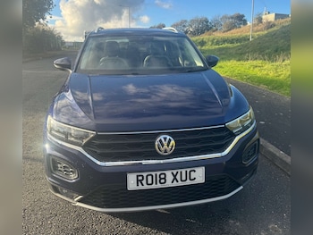 Used Volkswagen T-Roc 2018 for sale - 76312236: Photo 2