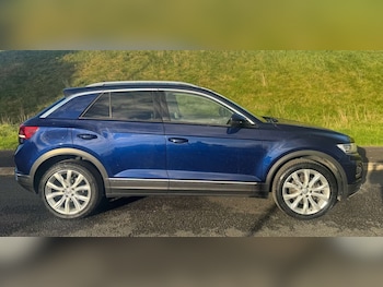 Used Volkswagen T-Roc 2018 for sale - 76312236: Photo 3