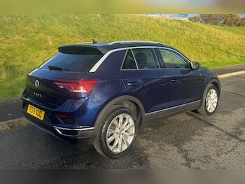 Used Volkswagen T-Roc 2018 for sale - 76312236: Photo 4
