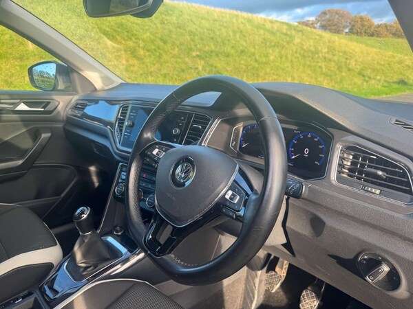 Used Volkswagen T-Roc 2018 for sale - 76312236: Photo 7