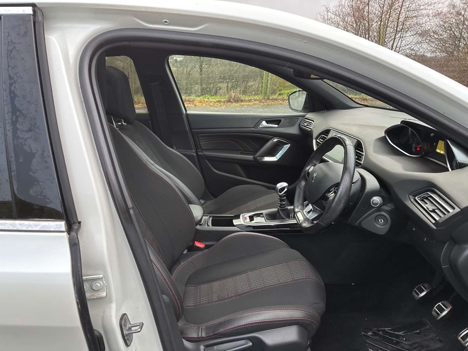 Used Peugeot 308 2018 for sale - 76763306: Photo 11