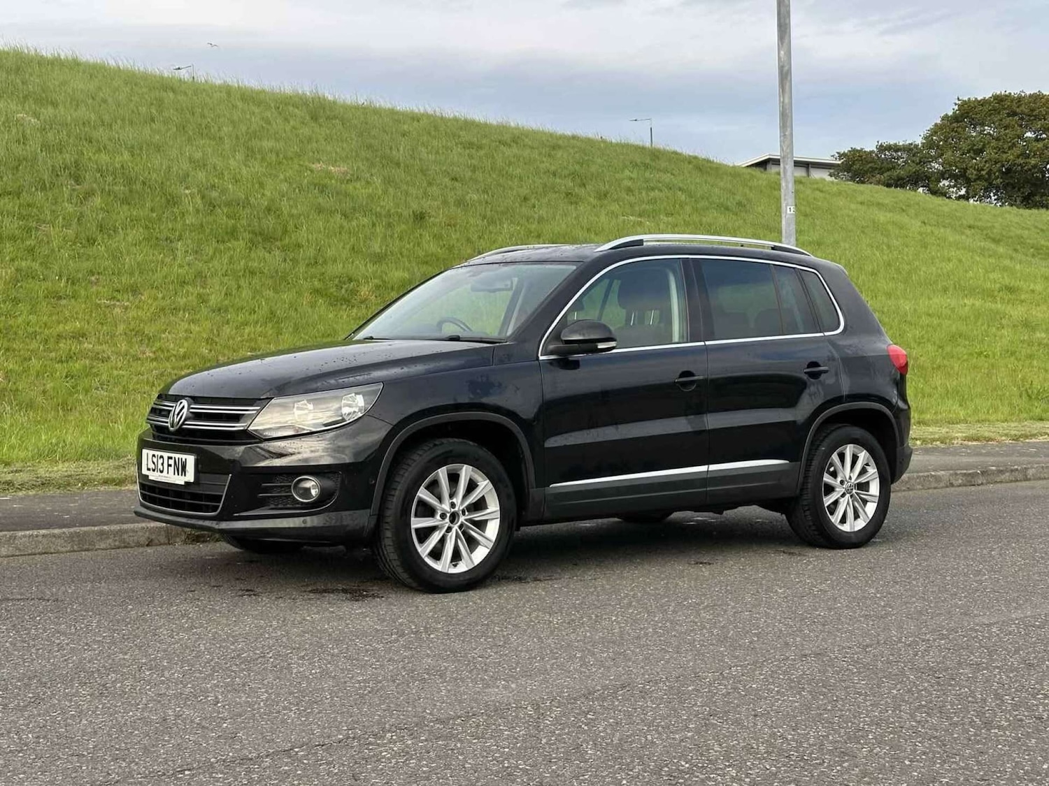 Used Volkswagen Tiguan 2013 for sale - 76412145: Photo 2