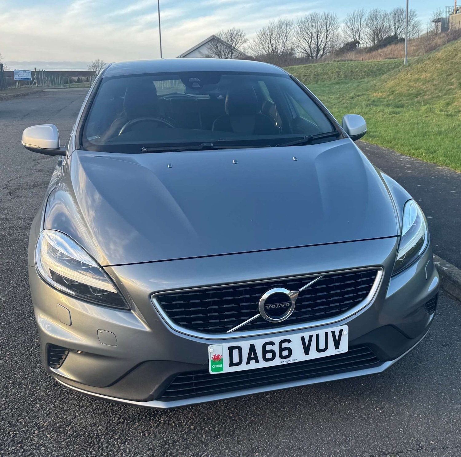 Used Volvo V40 2016 for sale - 76919871: Photo 2