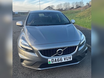 Used Volvo V40 2016 for sale - 76919871: Photo