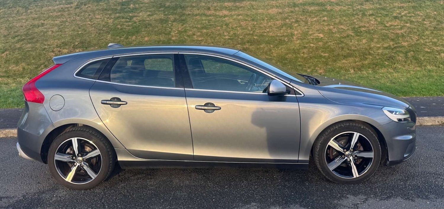 Used Volvo V40 2016 for sale - 76919871: Photo 3