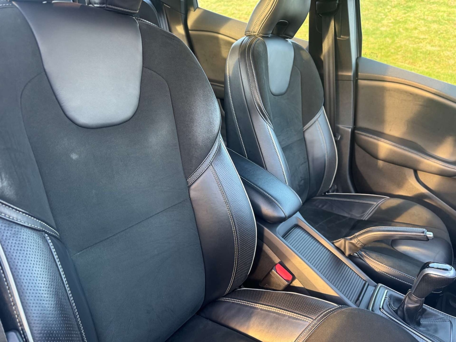 Used Volvo V40 2016 for sale - 76919871: Photo 8