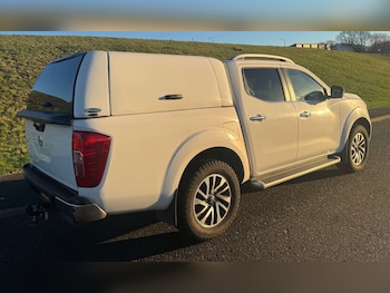 Used Nissan Navara 2017 for sale - 76969870: Photo