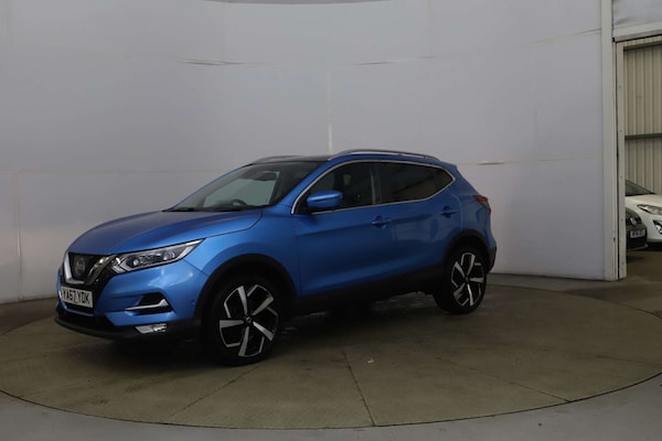 Used Nissan Qashqai 2017 for sale - 76205831: Photo 2