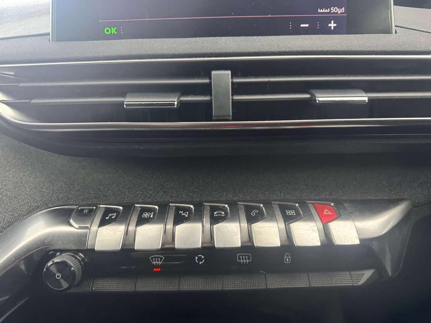 Used Peugeot 3008 2018 for sale - 77124099: Photo 10