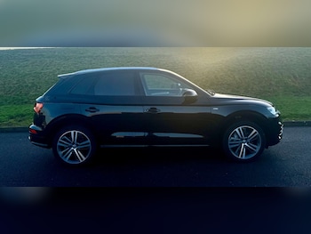 Used Audi Q5 2019 for sale - 77211356: Photo