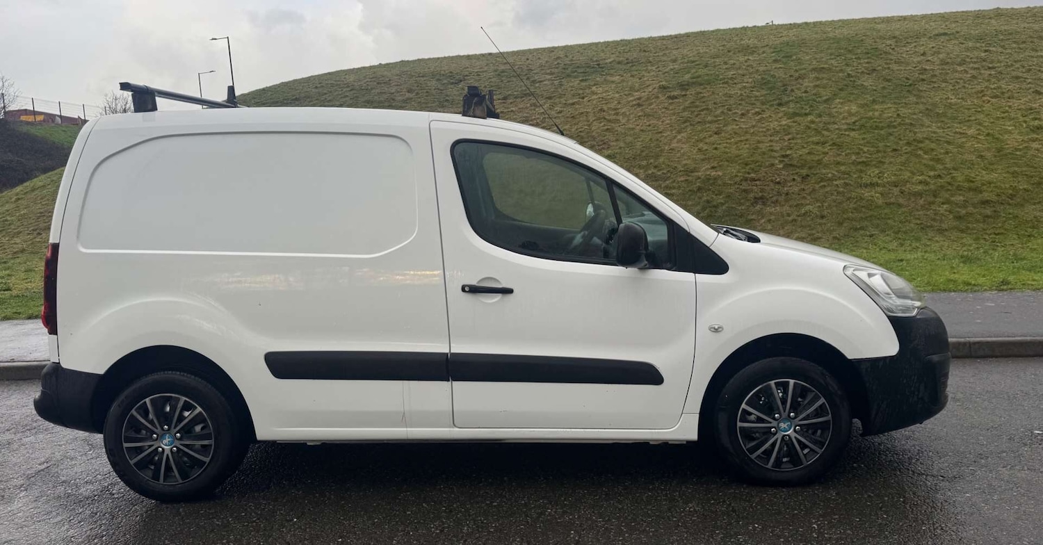 Used Peugeot Partner 2015 for sale - 77165136: Photo 3