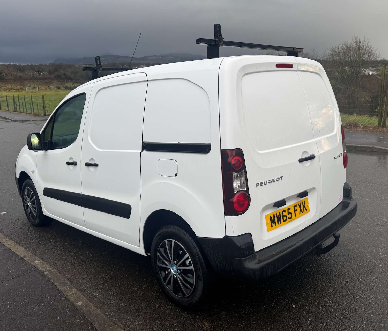 Used Peugeot Partner 2015 for sale - 77165136: Photo 6