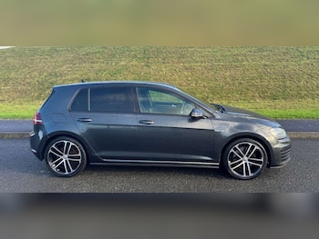 Used Volkswagen Golf 2016 for sale - 76553784: Photo