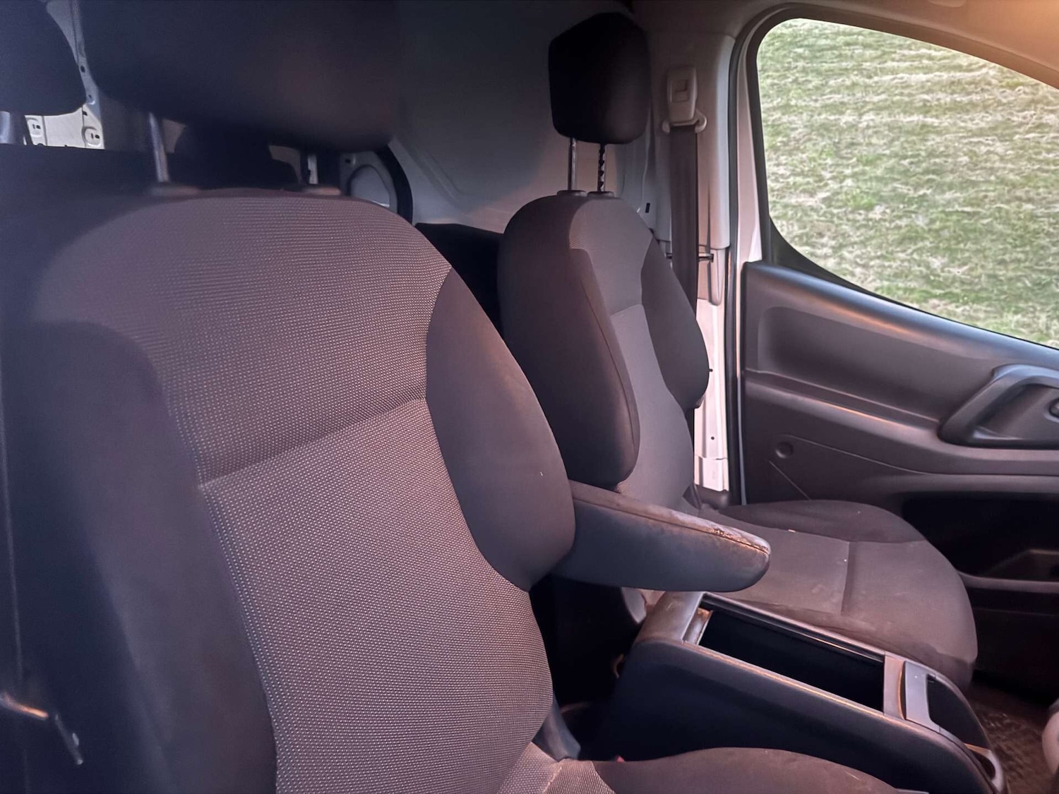 Used Peugeot Partner 2018 for sale - 76922789: Photo 10