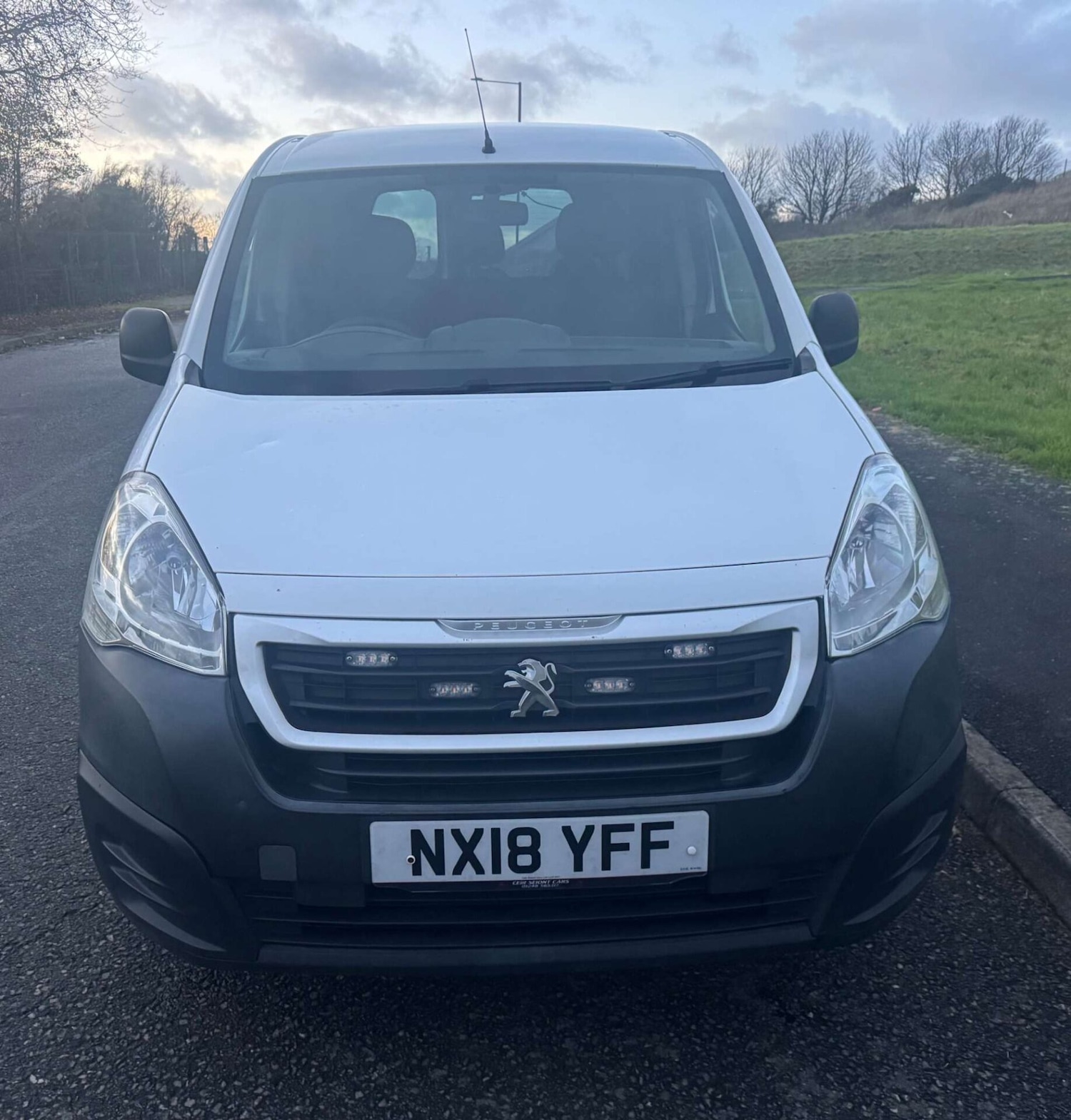Used Peugeot Partner 2018 for sale - 76922789: Photo 2