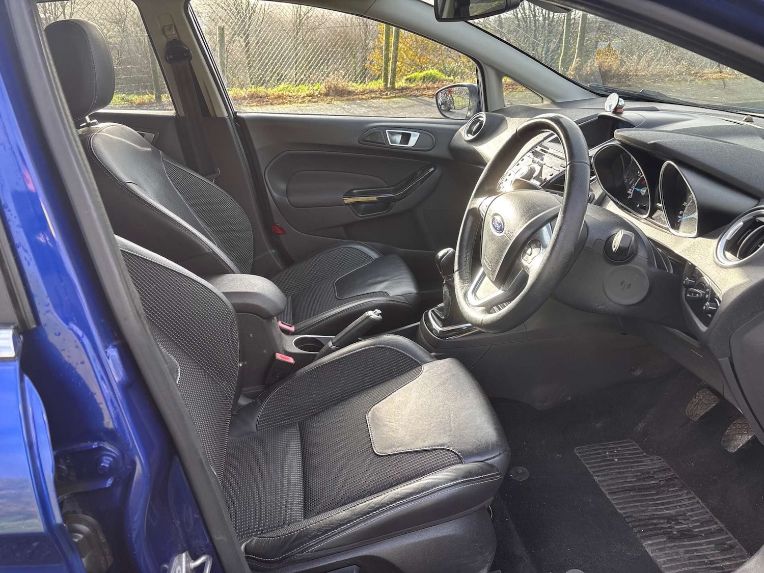 Used Ford Fiesta 2015 for sale - 76879537: Photo 10