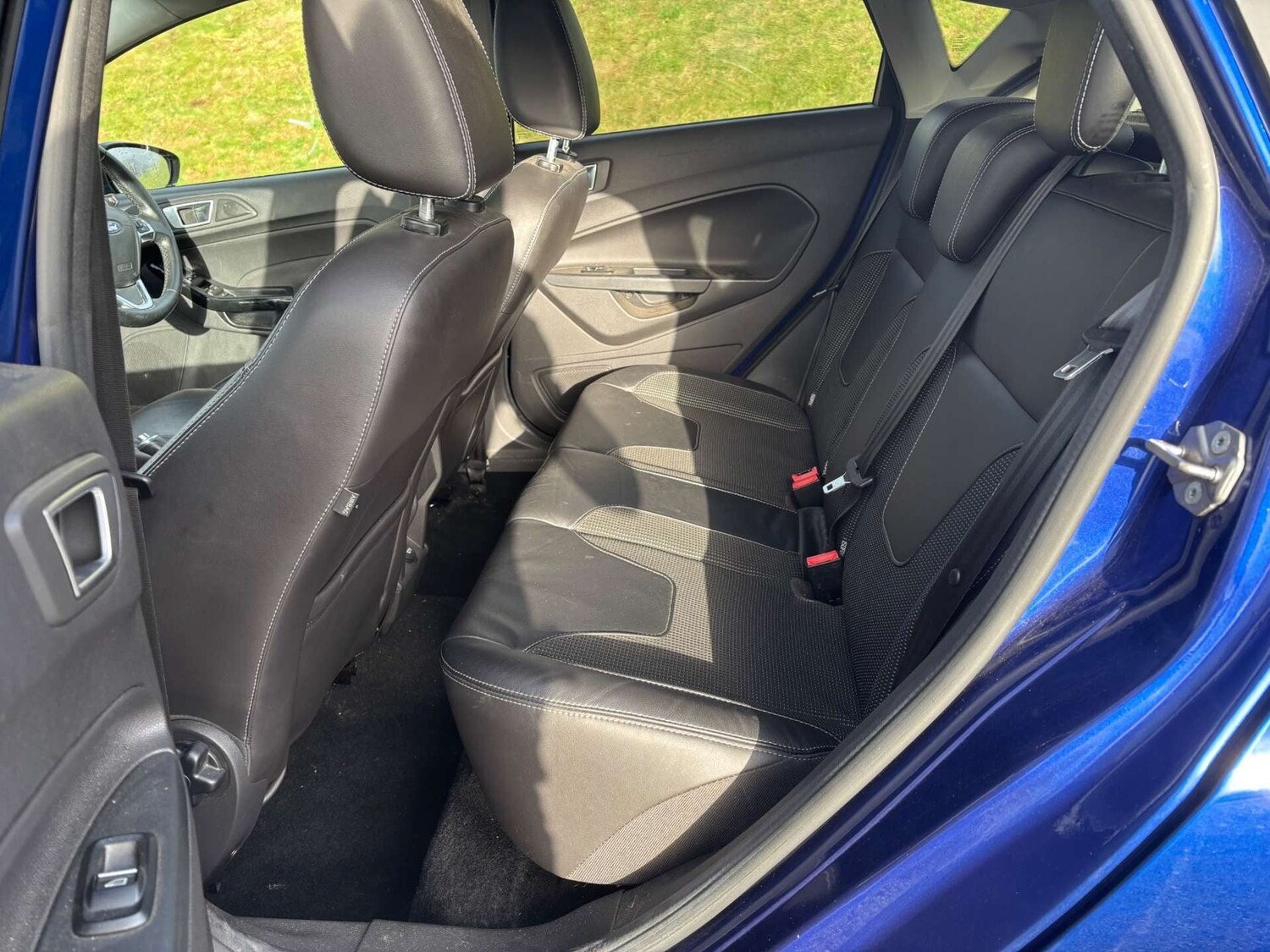 Used Ford Fiesta 2015 for sale - 76879537: Photo 11