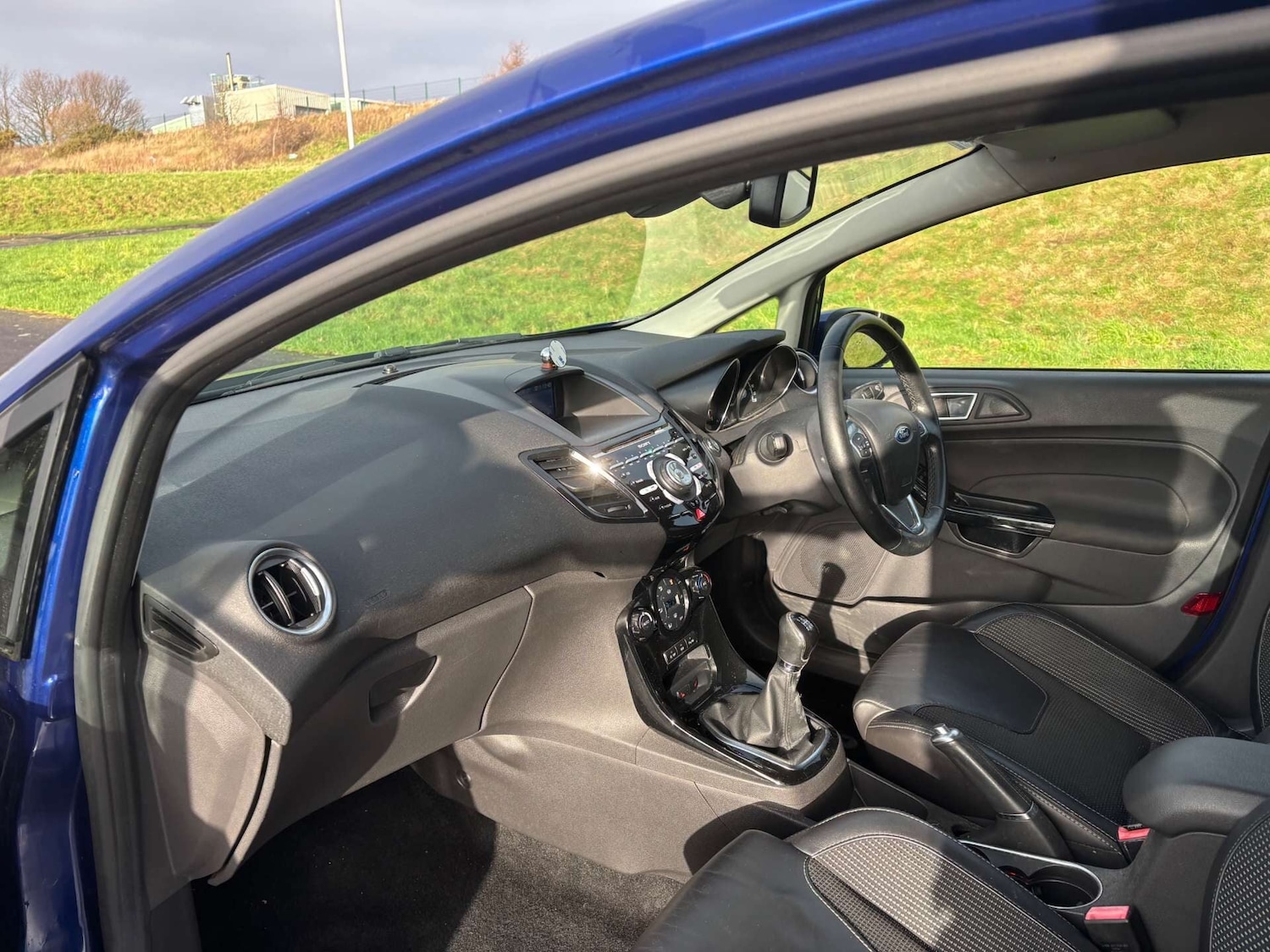 Used Ford Fiesta 2015 for sale - 76879537: Photo 12