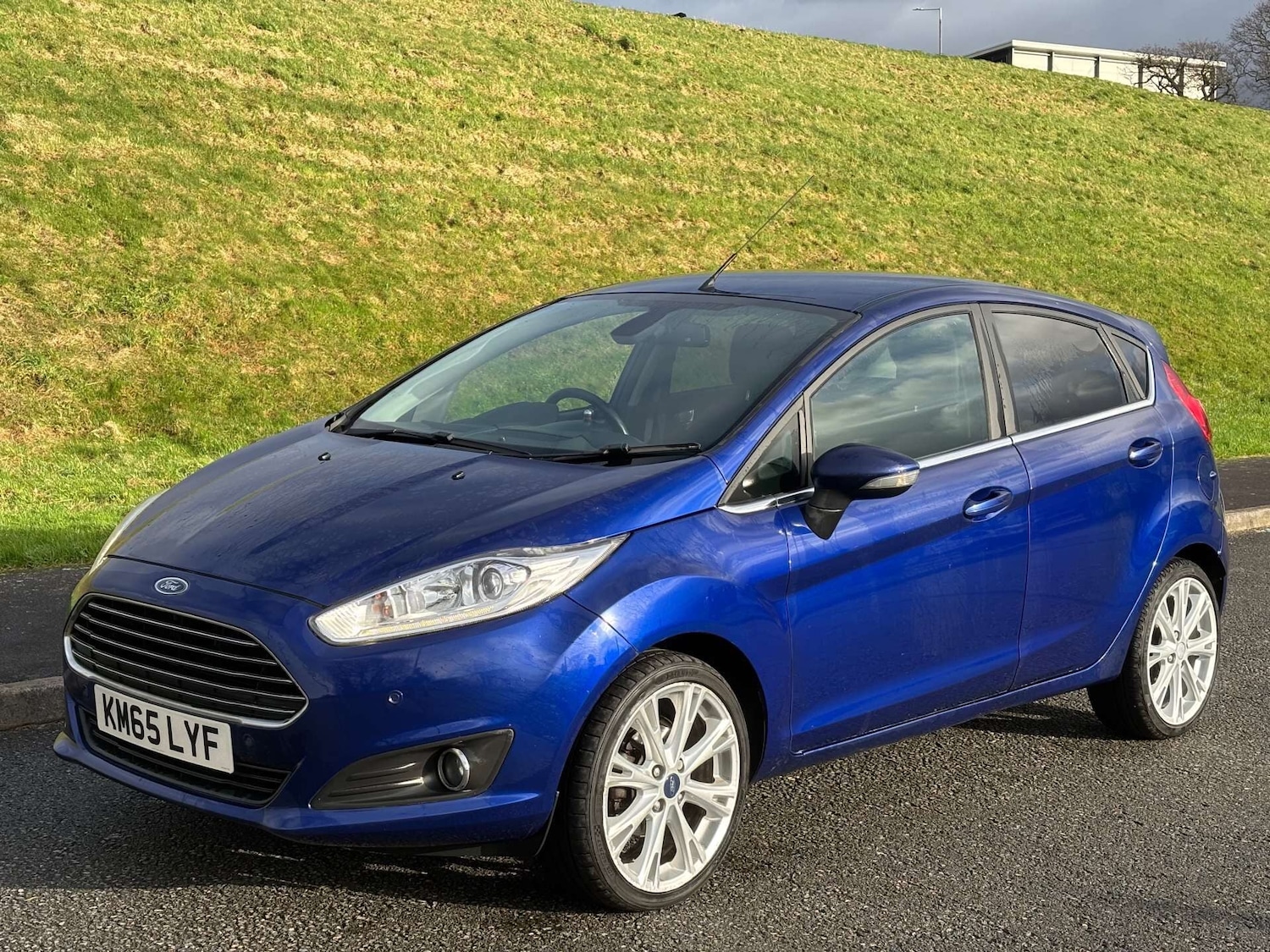 Used Ford Fiesta 2015 for sale - 76879537: Photo 2