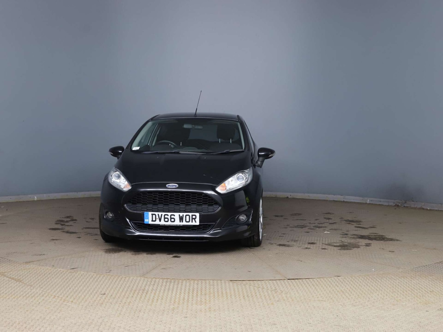 Used Ford Fiesta 2016 for sale - 78140218: Photo 2