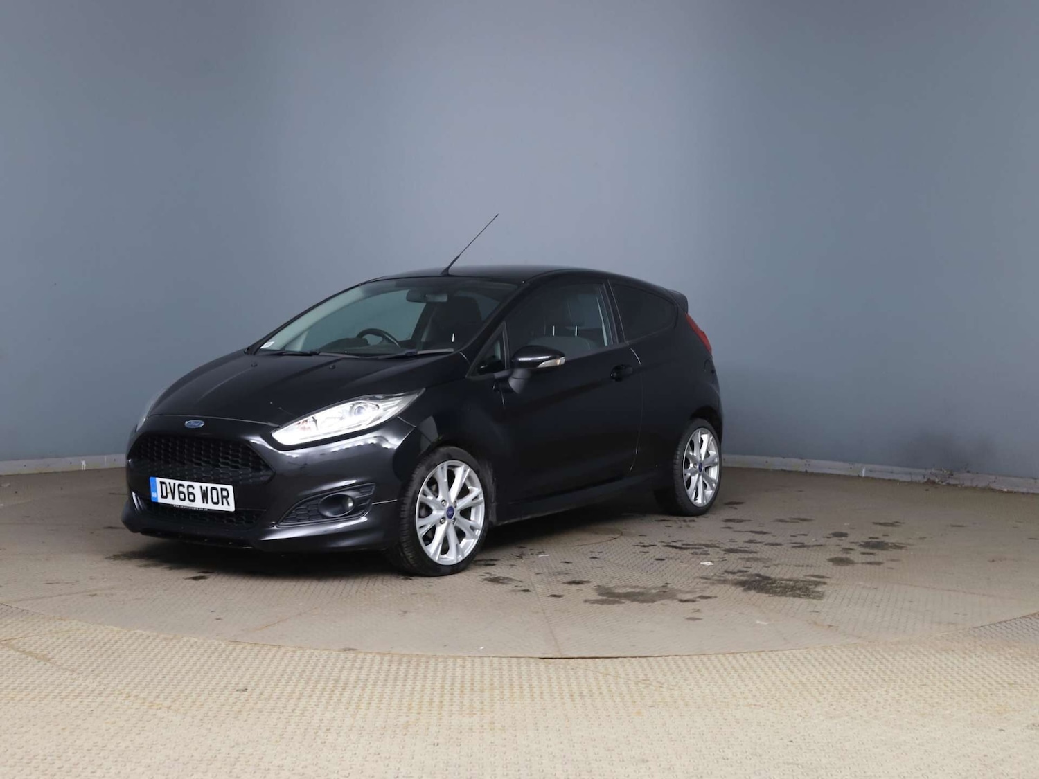 Used Ford Fiesta 2016 for sale - 78140218: Photo 3