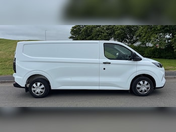 Used Ford Transit Custom 2024 for sale - 78673736: Photo