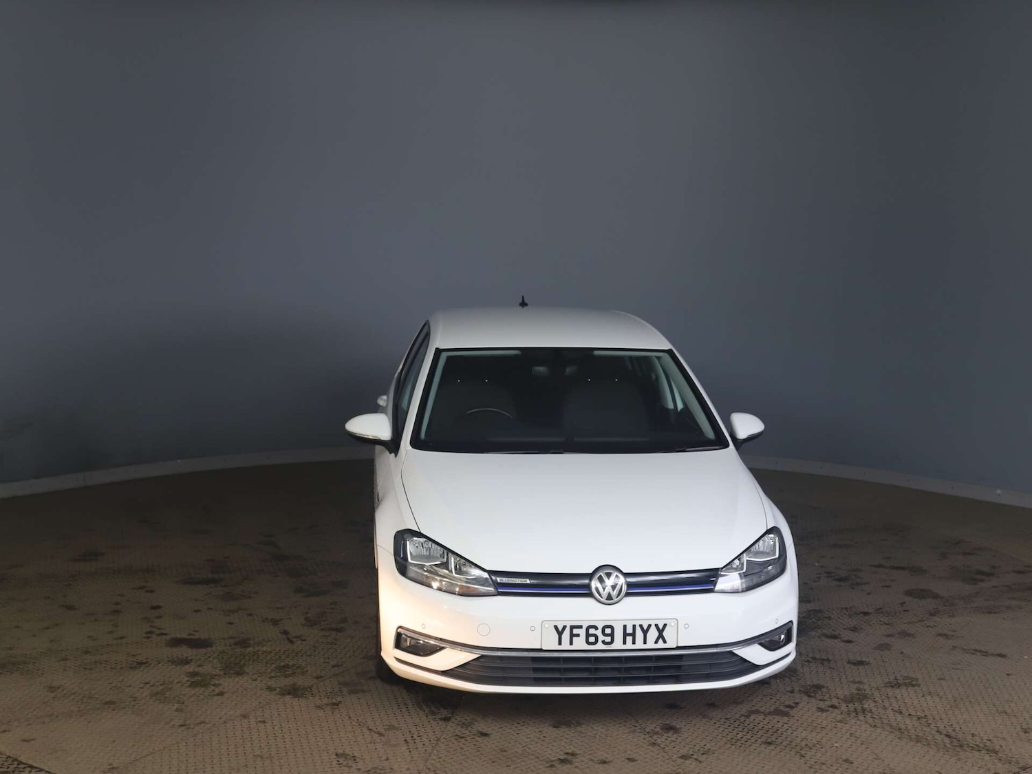 Used Volkswagen Golf 2019 for sale - 77873498: Photo 2