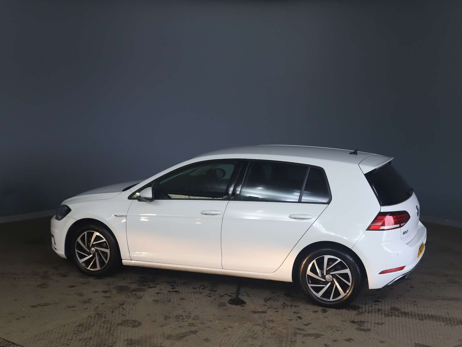 Used Volkswagen Golf 2019 for sale - 77873498: Photo 3