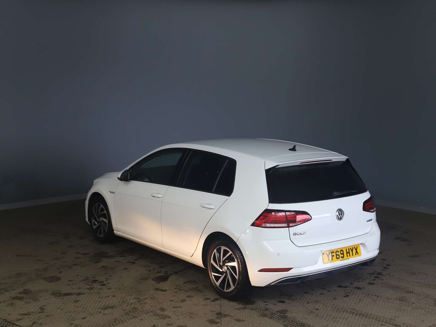 Used Volkswagen Golf 2019 for sale - 77873498: Photo 4