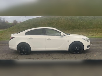 Used Vauxhall Insignia 2015 for sale - 76476850: Photo
