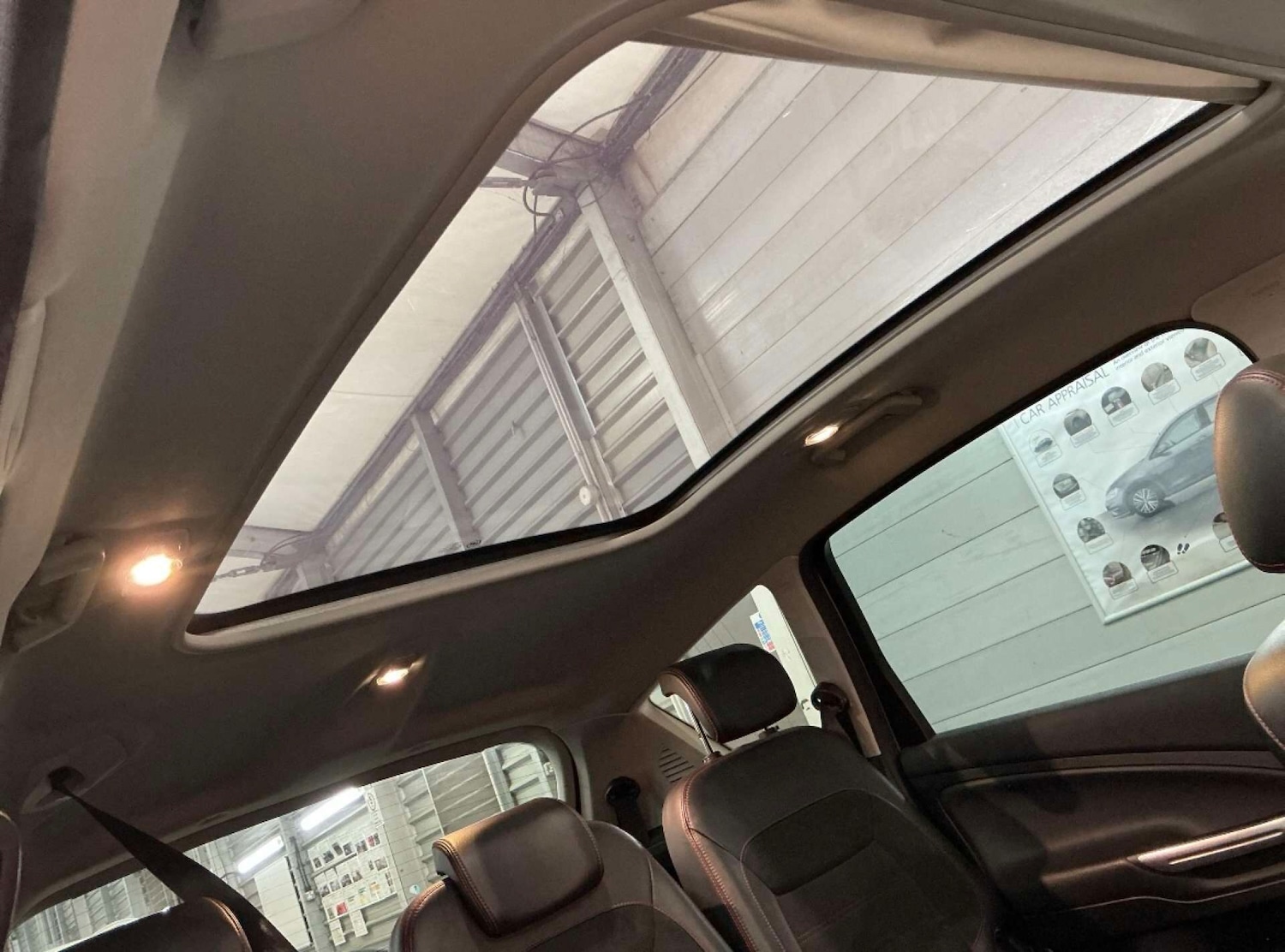 Used Ford S-Max 2014 for sale - 76855063: Photo 11