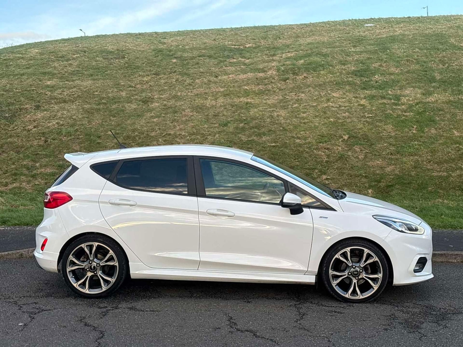 Used Ford Fiesta 2019 for sale - 76904467: Photo 4