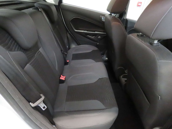 Used Ford Fiesta 2016 for sale - 76301206: Photo 9