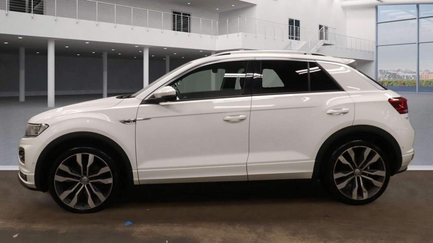 Used Volkswagen T-Roc 2018 for sale - 77902677: Photo 6