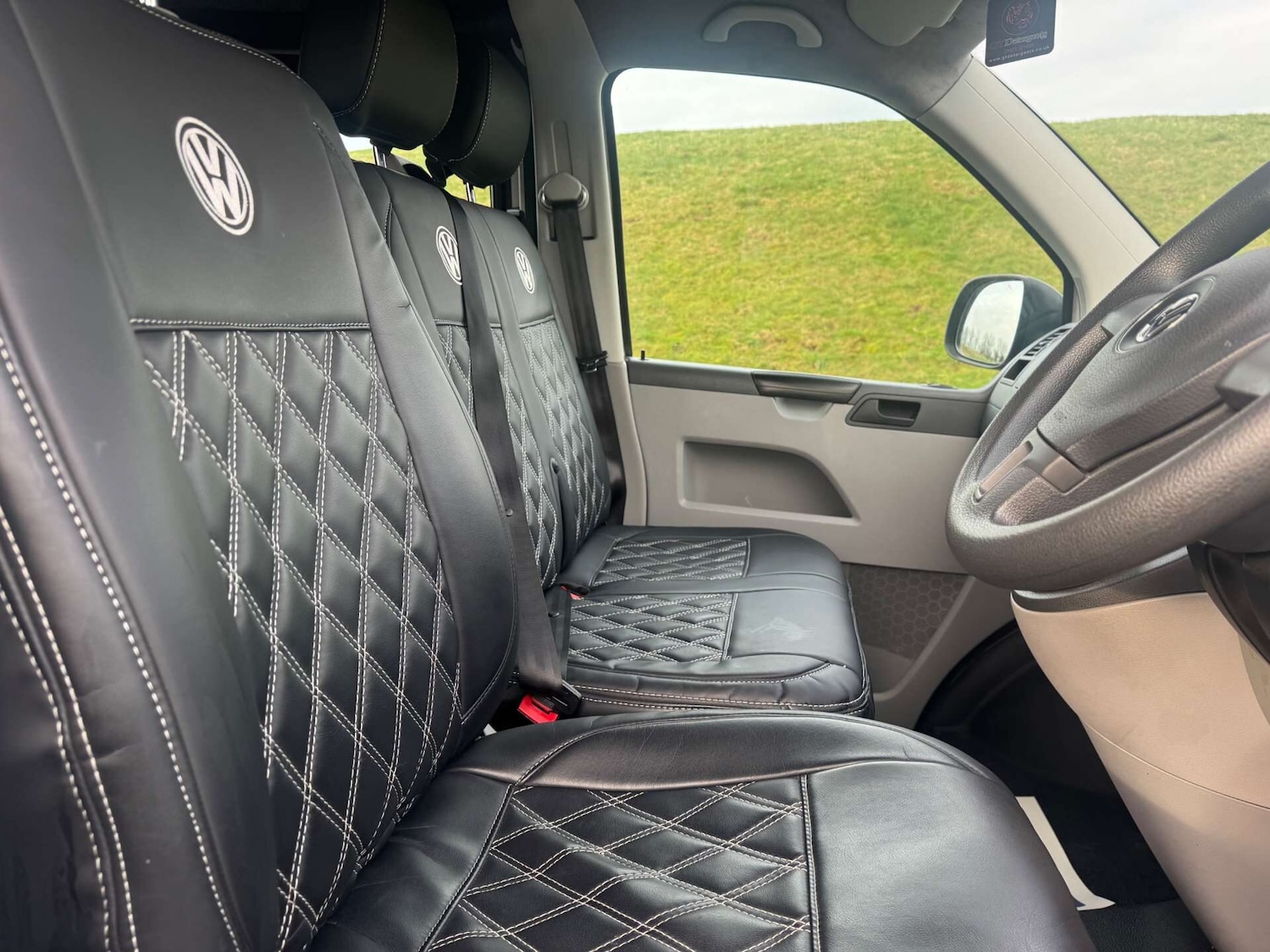 Used Volkswagen Transporter 2015 for sale - 77701000: Photo 8