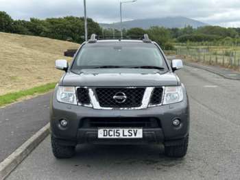 Used Nissan Navara 2015 for sale - 75053708: Photo