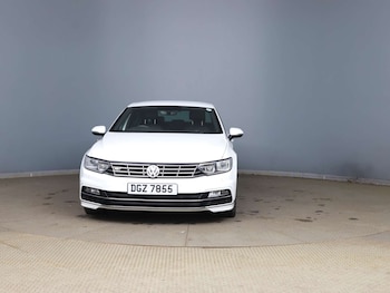 Used Volkswagen Passat 2016 for sale - 77945555: Photo