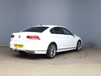 Used Volkswagen Passat 2016 for sale - 77945555: Photo