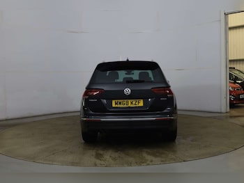 Used Volkswagen Tiguan 2018 for sale - 77208686: Photo